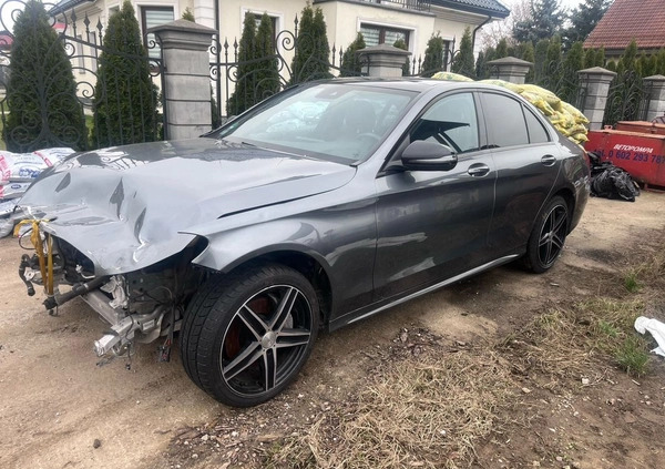Mercedes-Benz Klasa C cena 52000 przebieg: 212000, rok produkcji 2018 z Warszawa małe 301